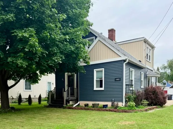 1402 W Murdock Ave, Oshkosh, WI 54901