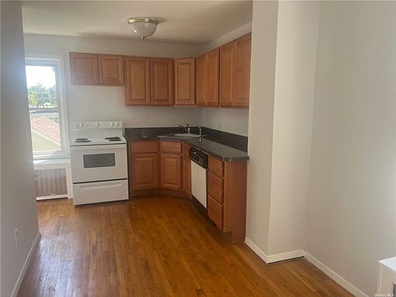 2nd image of 108 Audrey Ave