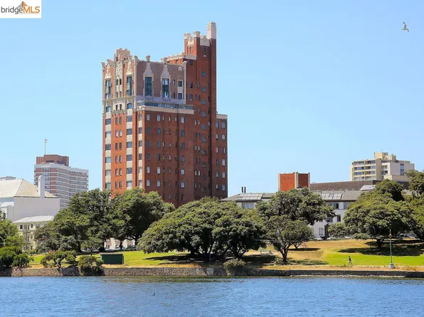 492 Staten Ave APT 802, Oakland, CA 94610