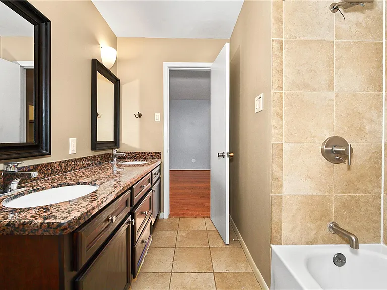 3415 Freshmeadows Dr — Photo 27