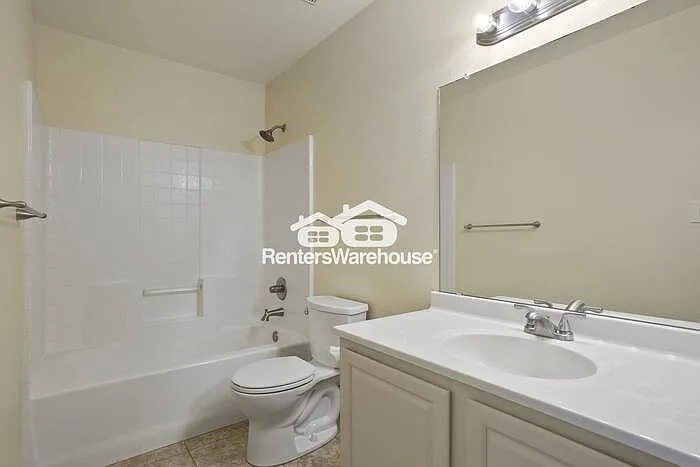 3846 Canyon Ranch Rd #203 — Photo 5