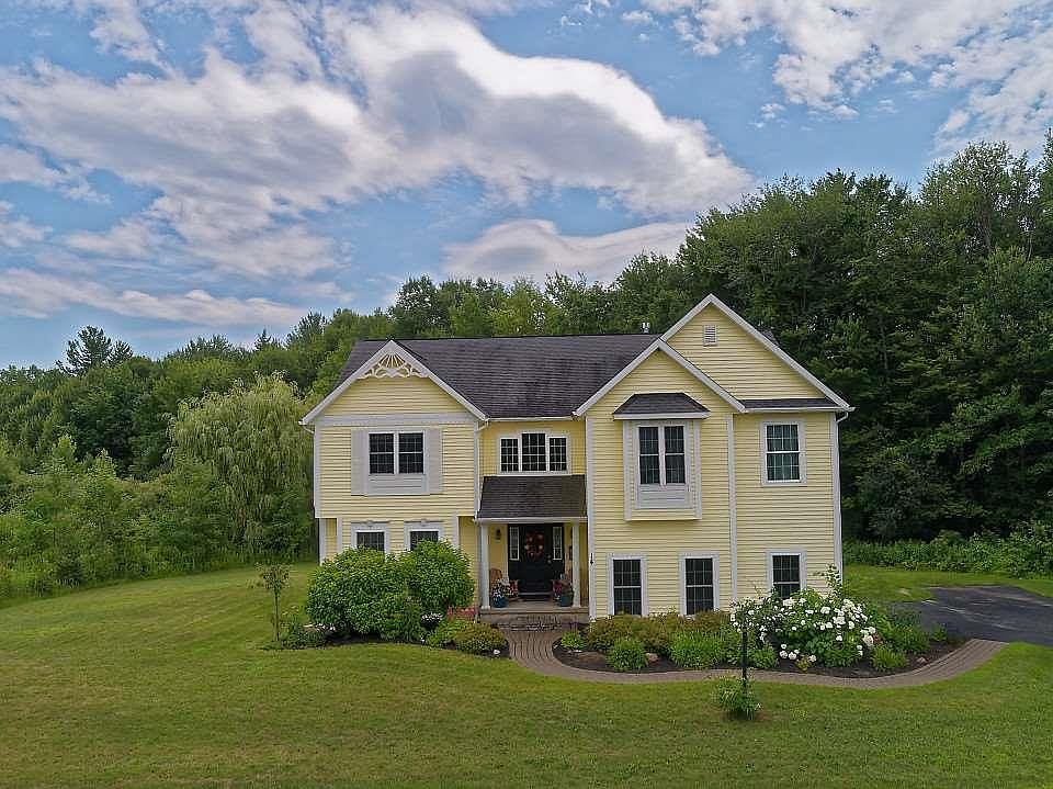 1st image of 14 Fox Glove Way