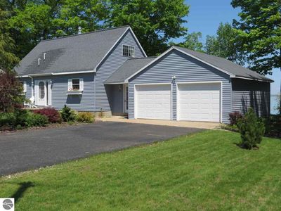 13700 Bluff Rd, Traverse City, MI, 49686