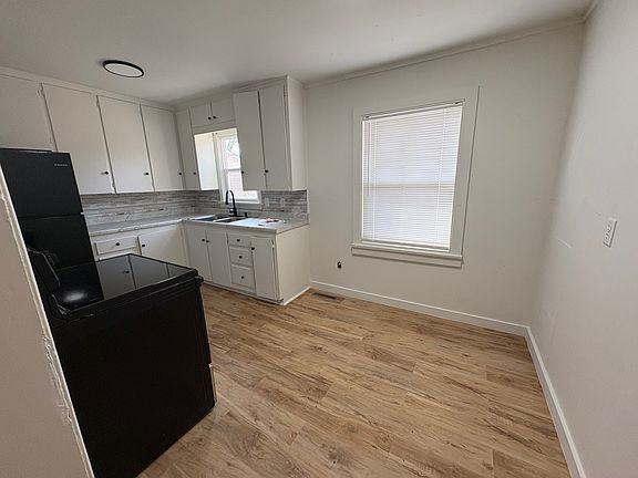 4th image of 1401 W Edgemoor Dr