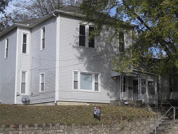 2nd image of 1809 Pacific St