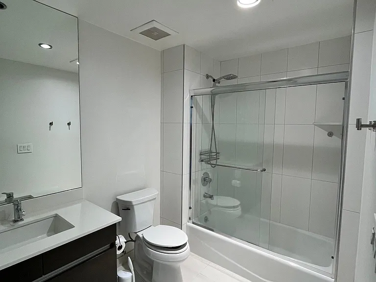 7857 W Manchester Ave #Penthouse 6 — Photo 36