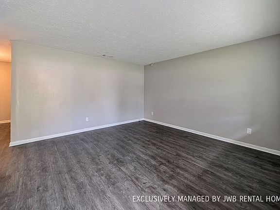 3rd image of 4417 Jade Dr E
