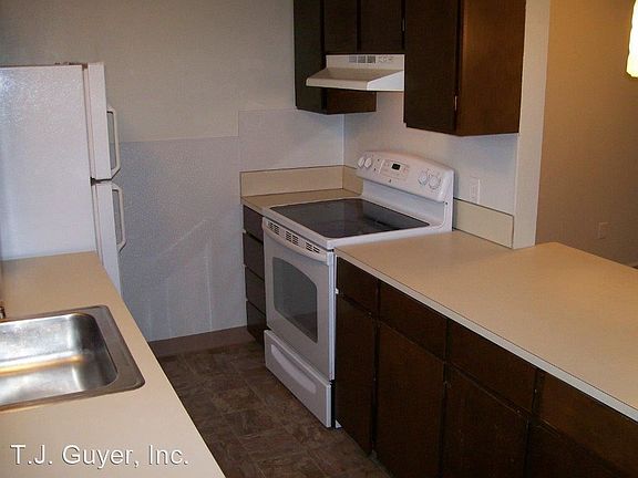 5th image of 610 E Pioneer Ave APT 3