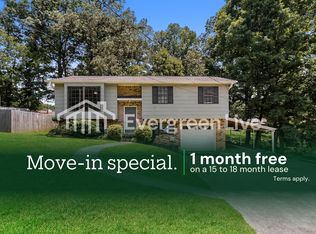 3011 Moonlight Ln, Fultondale, AL 35068