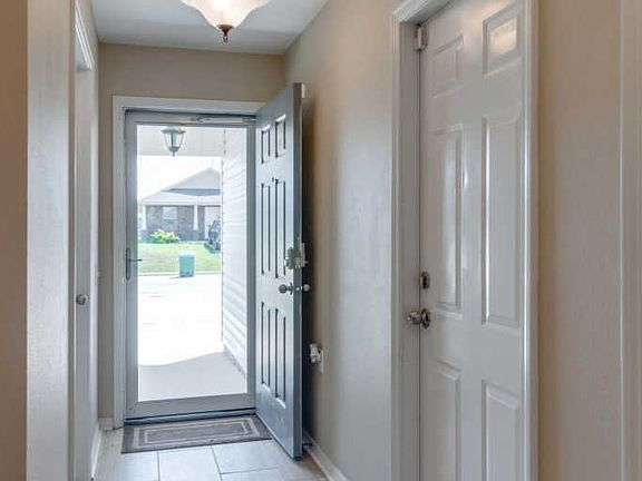 5th image of 1894 Crosscreek Cir