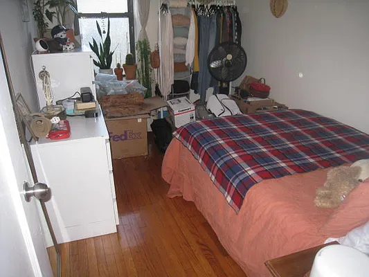 Rented by Alexiou Realty | media 3