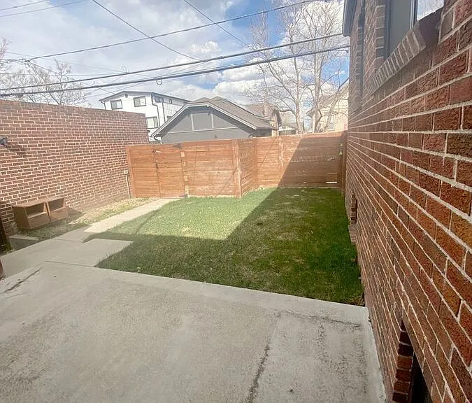 1460 N Quitman St — Photo 3