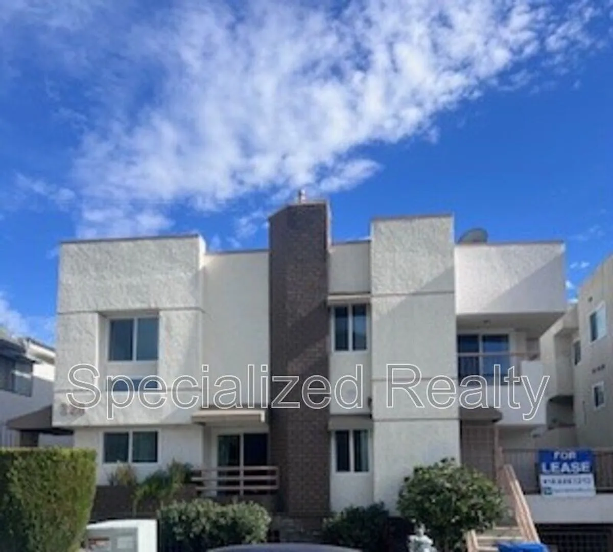 328 E. Providencia Ave. — Photo 1