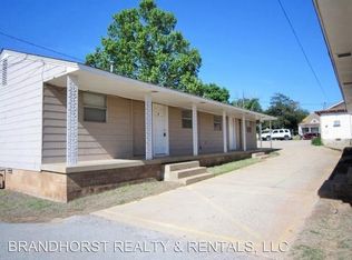 709 N Broadway St APT 3, Weatherford, OK 73096