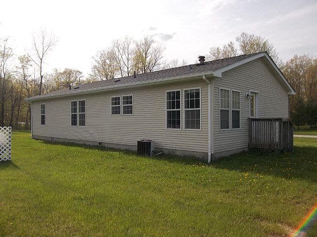 2nd image of 1439 Laurel Dr