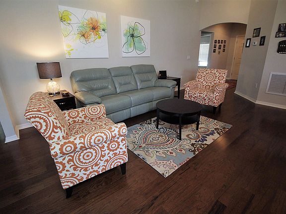Open plan..entertain!