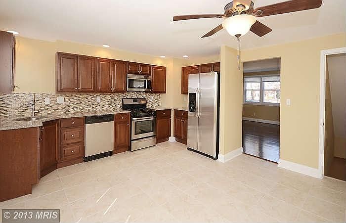 2nd image of 5949 Daywalt Ave
