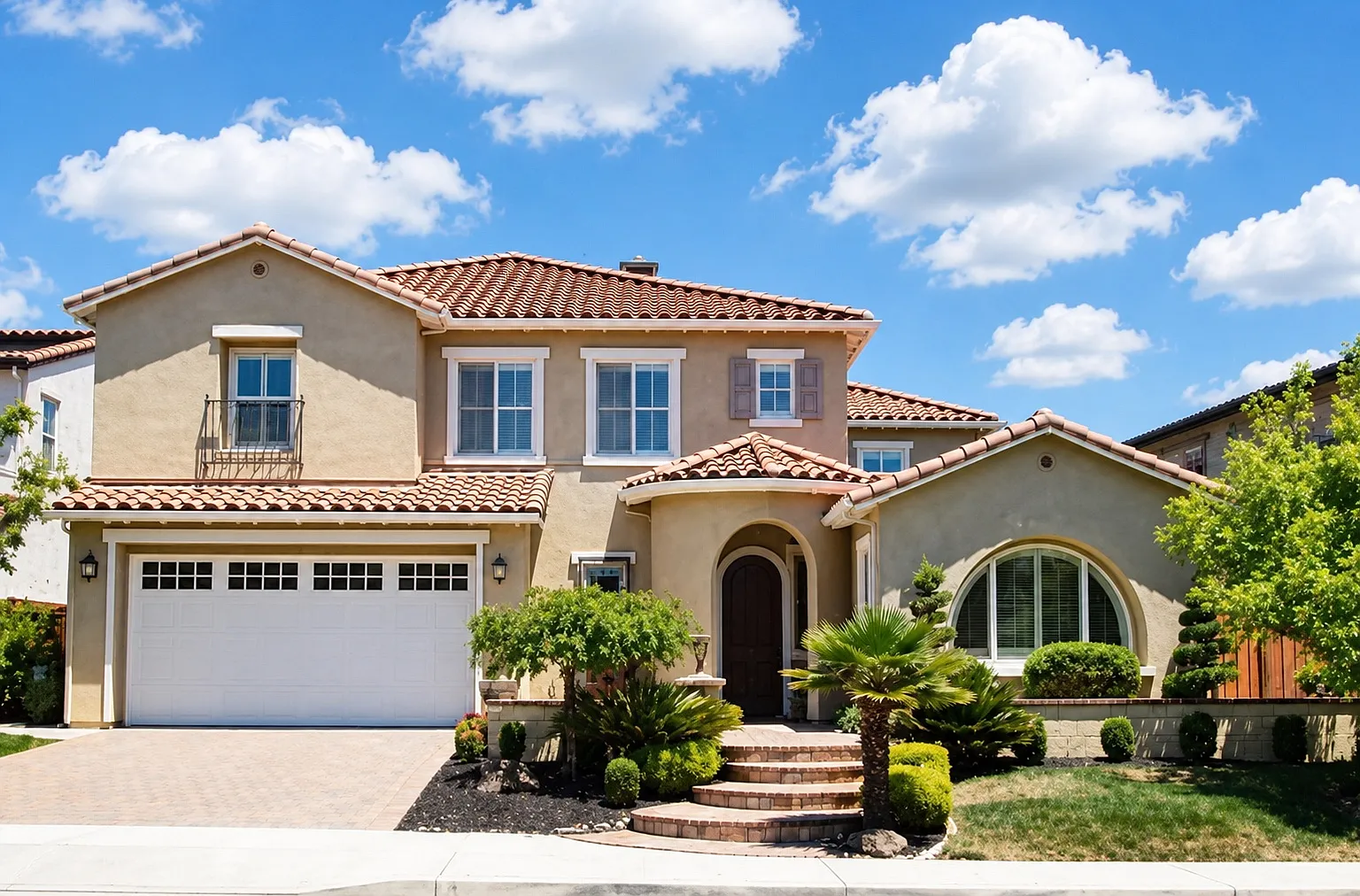 5 bed, 4.5 bath, 3668 sqft, $6,600 — Photo 1