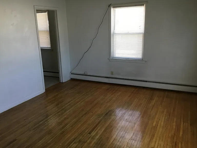 1006 Broadway St — Photo 28
