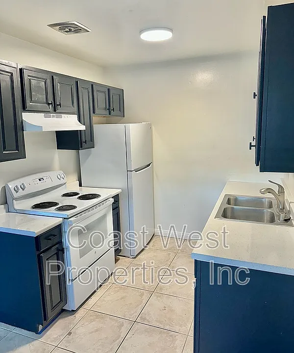 Mauna Loa Apartments