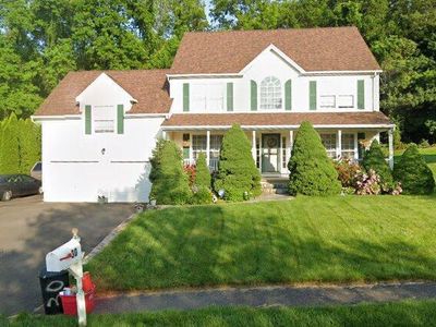 30 Commodore Hull Drive, Derby, CT, 06418