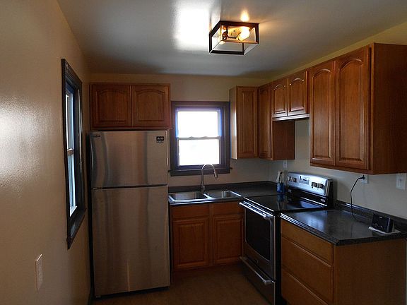 2nd image of 3314 D St