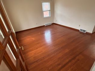 8235 Virgil St, Dearborn Heights, MI 48127