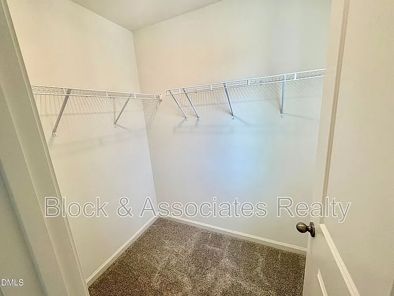 2040 Oakdale Dr — Photo 16