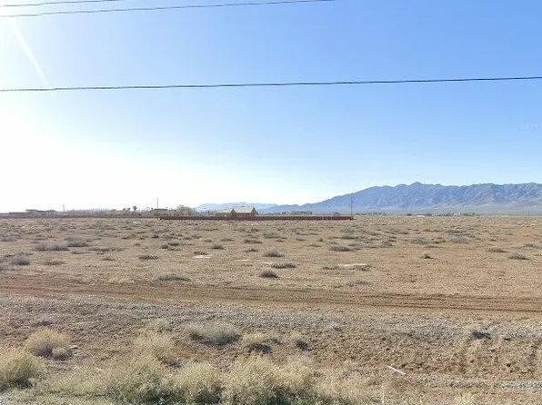 2811 W Jaybird St, Pahrump, NV 89048