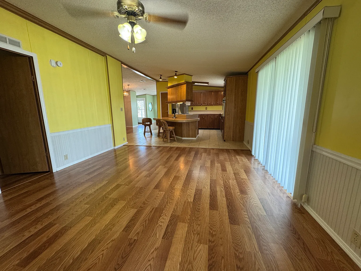Beautiful 2 Bd 2 Ba Home in 55+ community — Photo 4
