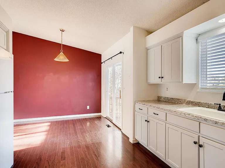 2634 Deliverance Dr — Photo 4