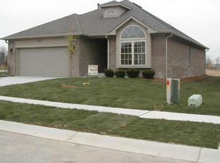 6047 S Tree Fox Pl, Indianapolis, IN 46237