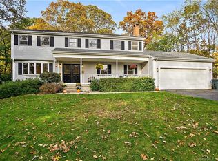 56 Bittersweet Dr, Gales Ferry, CT 06335