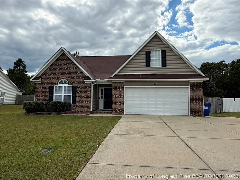 224 Fallingleaf Dr