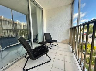 601 Three Islands Blvd APT 314, Hallandale, FL 33009
