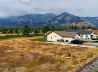 57 Country Club Way, Thayne, WY 83127