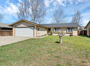 3027 SW Pumice Ave, Redmond, OR 97756