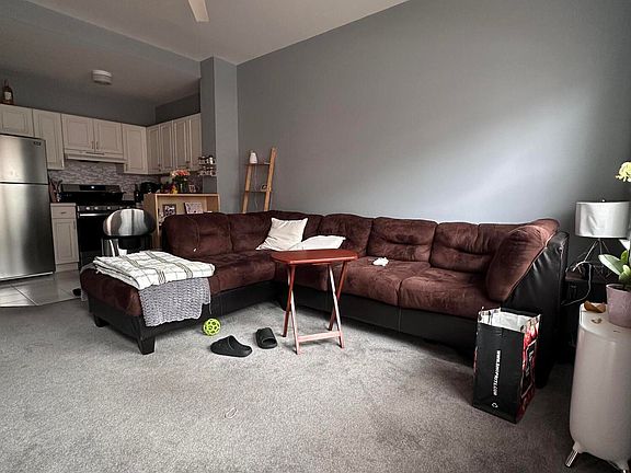 5th image of 24 Daniella Ct #2