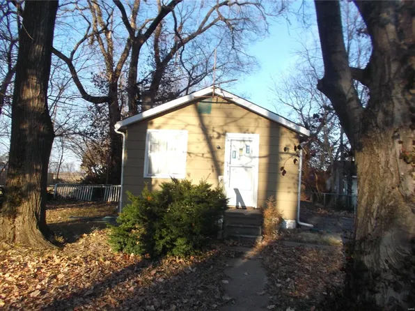 1609 Courtney Blvd, Granite City, IL 62040