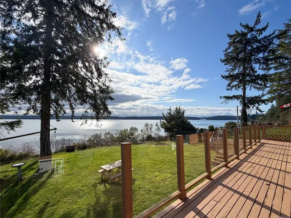 2503 Spring Beach Dr, Nanaimo, BC V0R 1X7