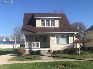 437 6th St, Fremont, OH 43420