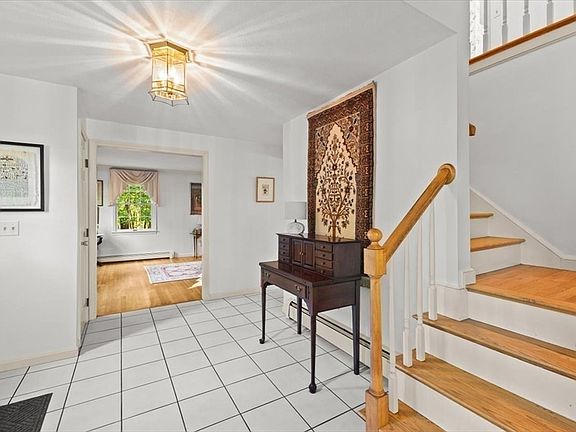4th image of 165 Grange Park