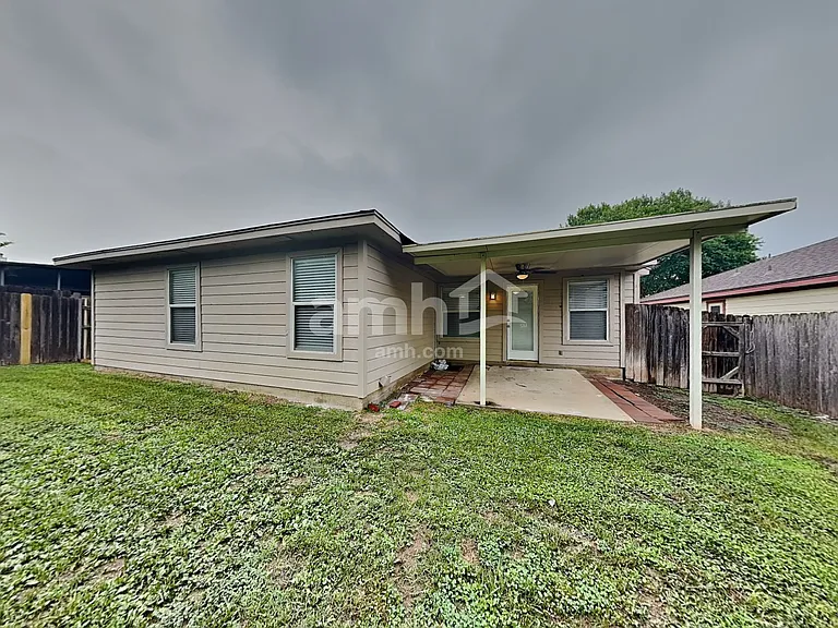15243 Kamary Ln — Photo 19