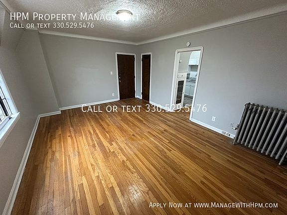 3rd image of 1352 Kenilworth Ave APT 301