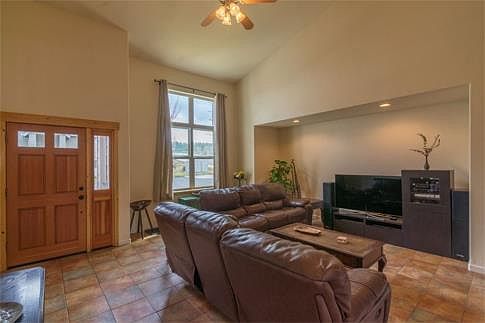 5th image of 10096 Nicolas Dr