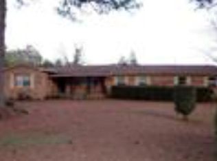 1349 Lakeview Rd, Ozark, AL 36360