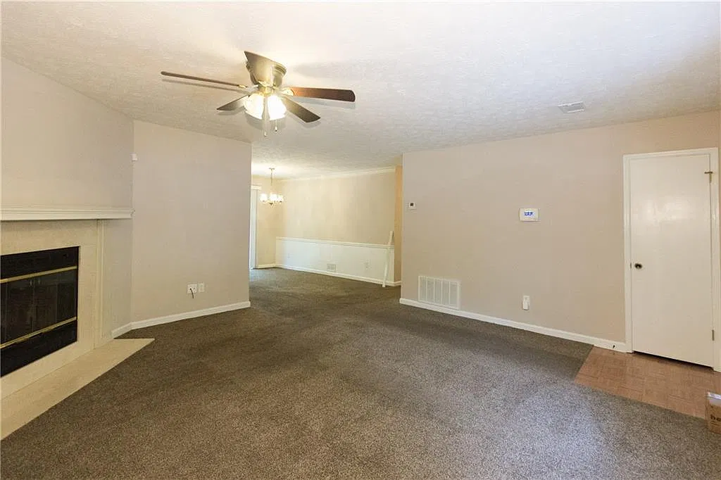 3 bed, 2.0 bath, 1436 sqft, $1,650 — Photo 4