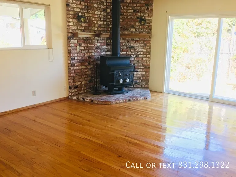 501 Spruce St — Photo 2