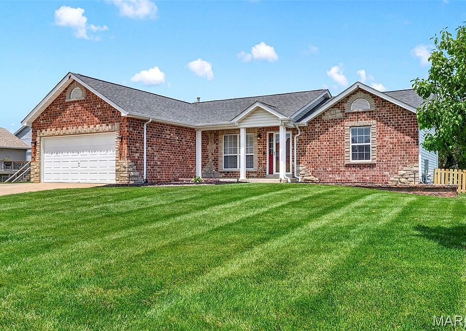1st image of 5 Glen Forest Ct