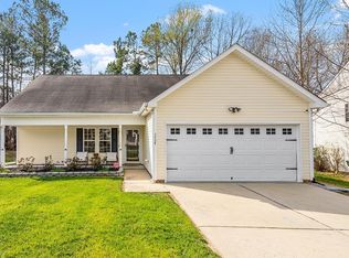 3824 Chokecherry Ln, Raleigh, NC 27616